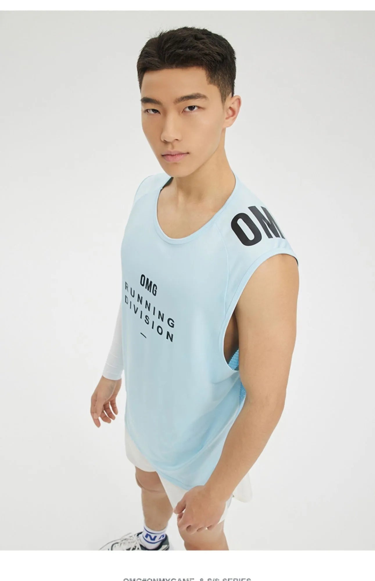 Men's black mesh sports vest with breathable fabric and loose fit design for summer exercise