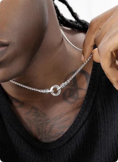 Sterling silver clavicle necklace for women with silver pendant and chain