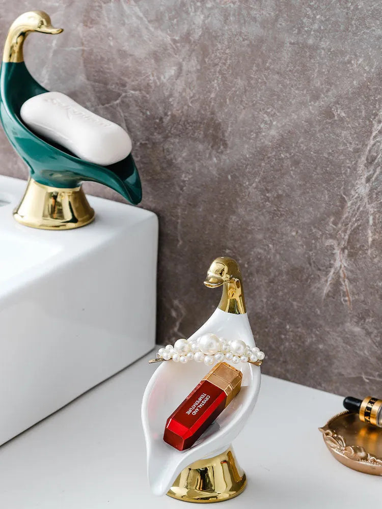 Creative Household ceramic swan soap dish with cover in white colour option