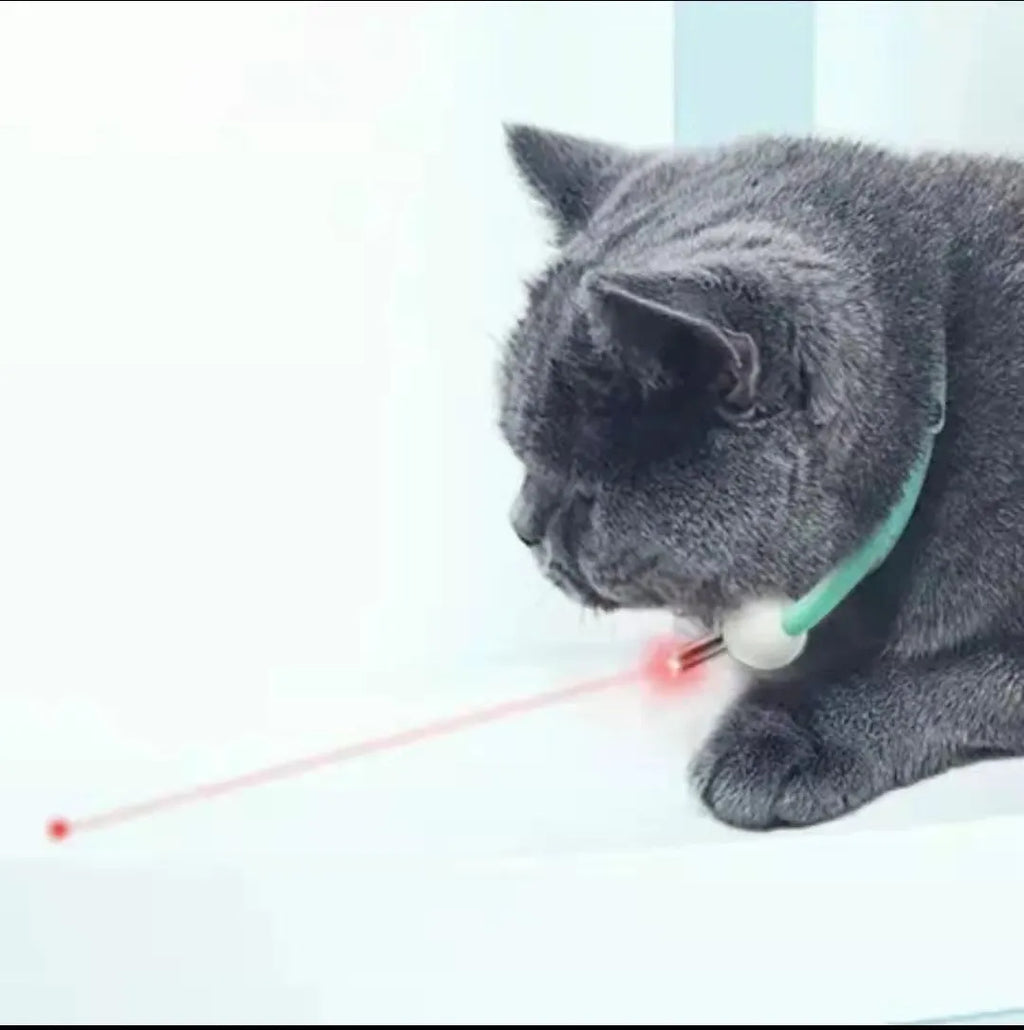 Automatic cat teaser with infrared laser pen light and monochrome PC TPC laser collar for cats