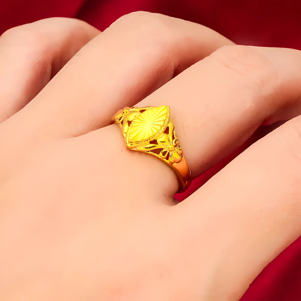 Gold geometric brass ring with open diamond flower pattern and textured surface for women's 20-24cm fingers