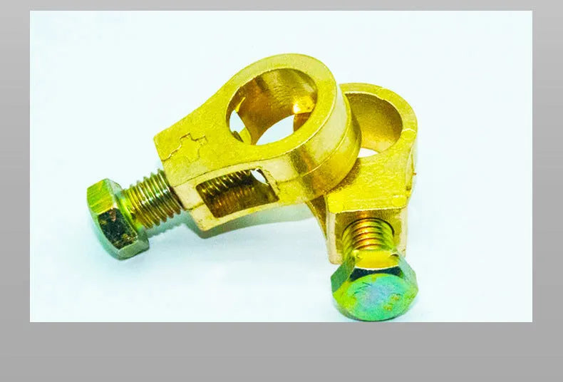 Copper battery terminal clamp for car battery connections