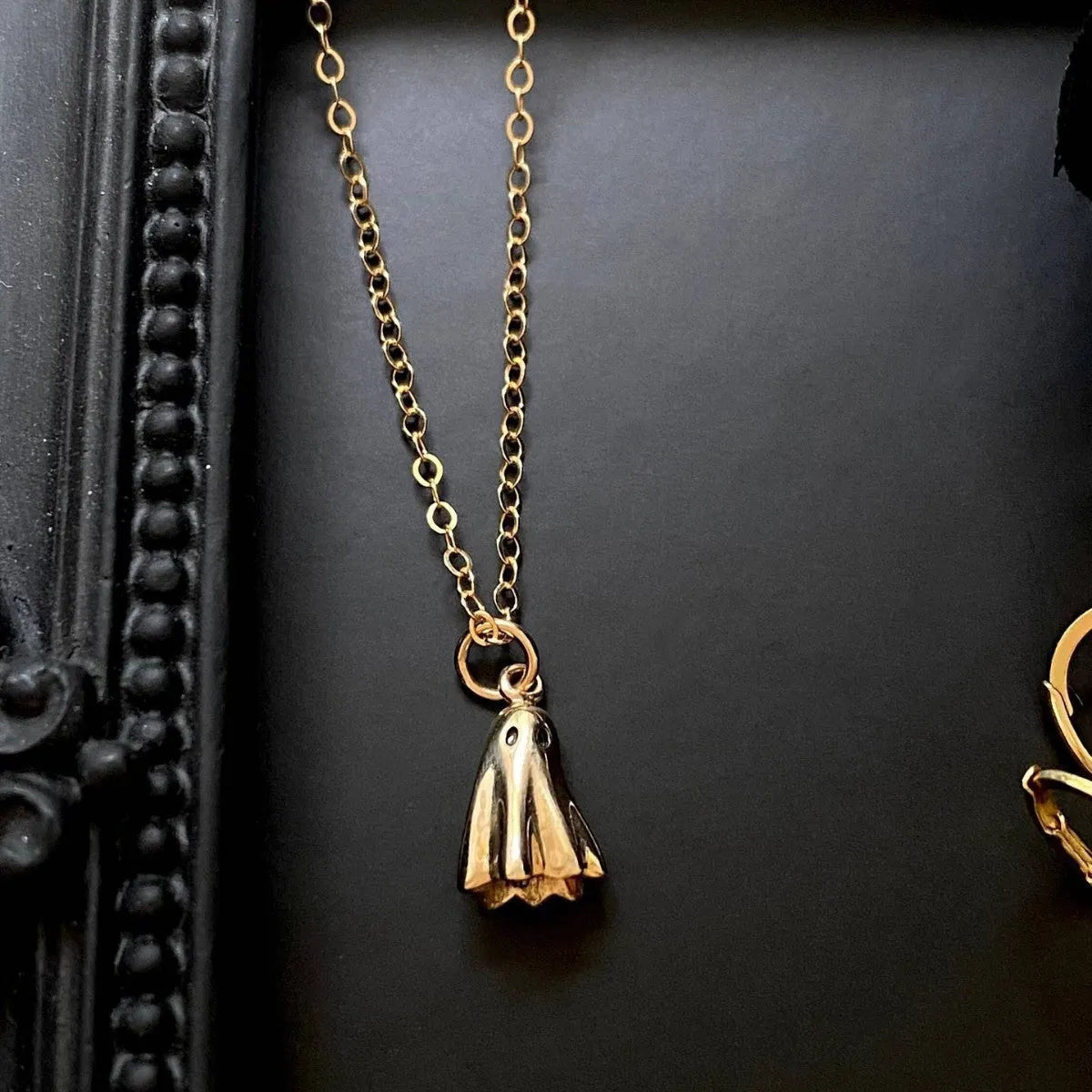 Ghost pendant necklace with twisted stainless steel chain and titanium steel pendant