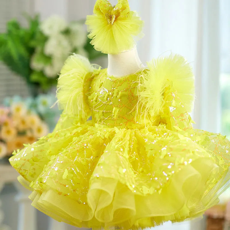Girls princess costume dress in yellow short sleeve version, suitable for catwalk and piano performance