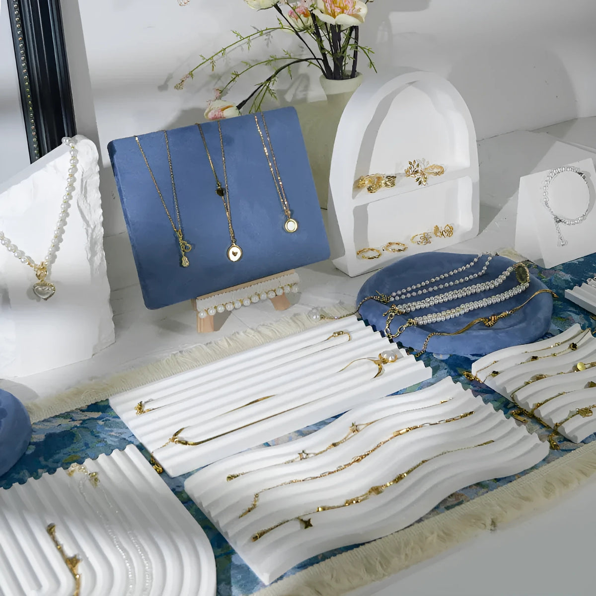Handmade gypsum jewellery display tray for necklaces and bracelets, all-in-one counter stand in a choice of eleven colours