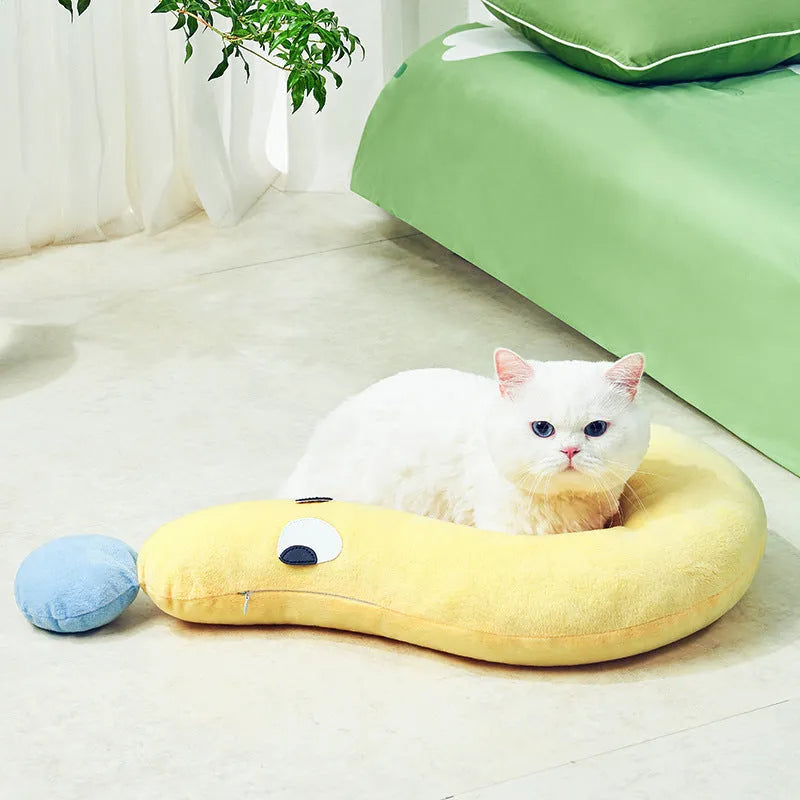 Rectangular blue pet pillow measuring 62x39cm for cats and dogs