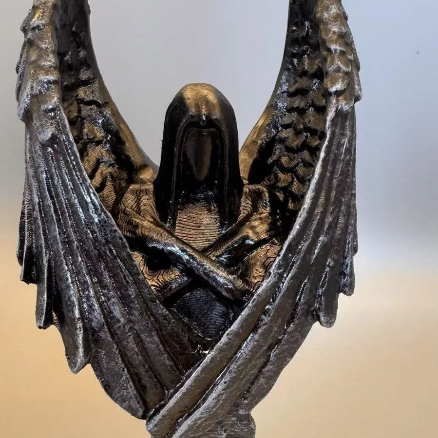 Dark angel resin statue ornament with Gothic style measuring 6.5x5x17cm