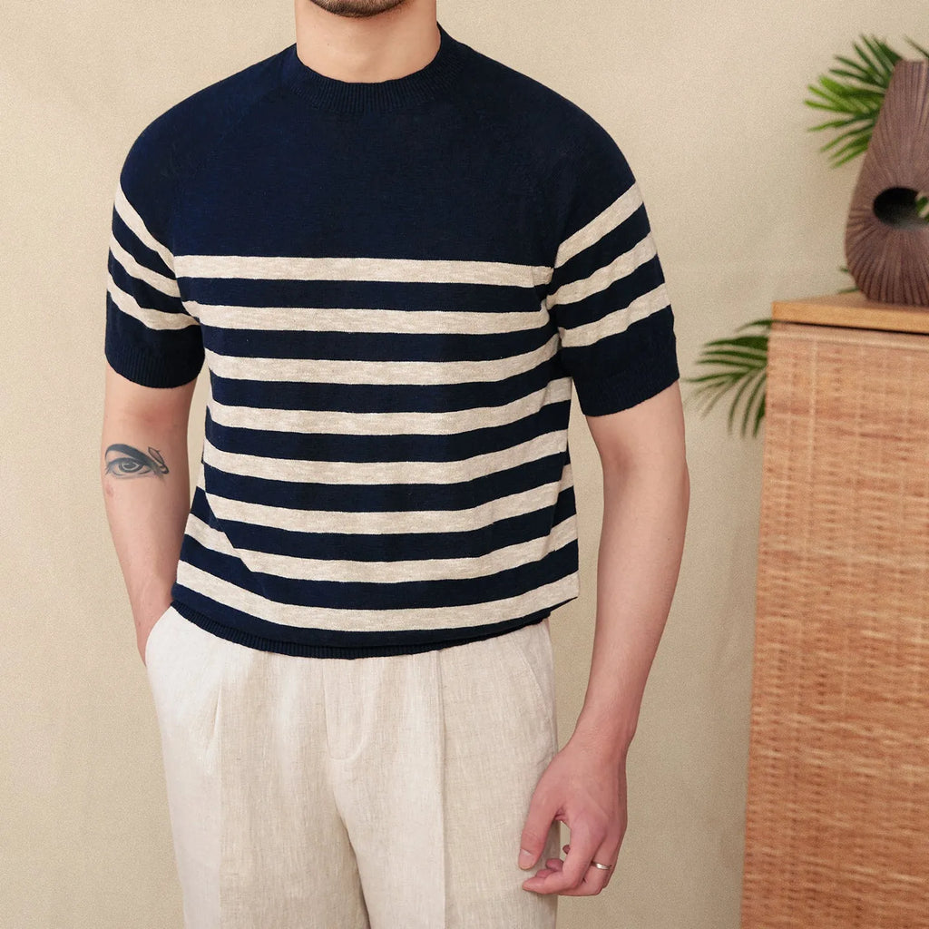 Cotton linen blend short sleeve T-shirt in navy blue colour with round neck design