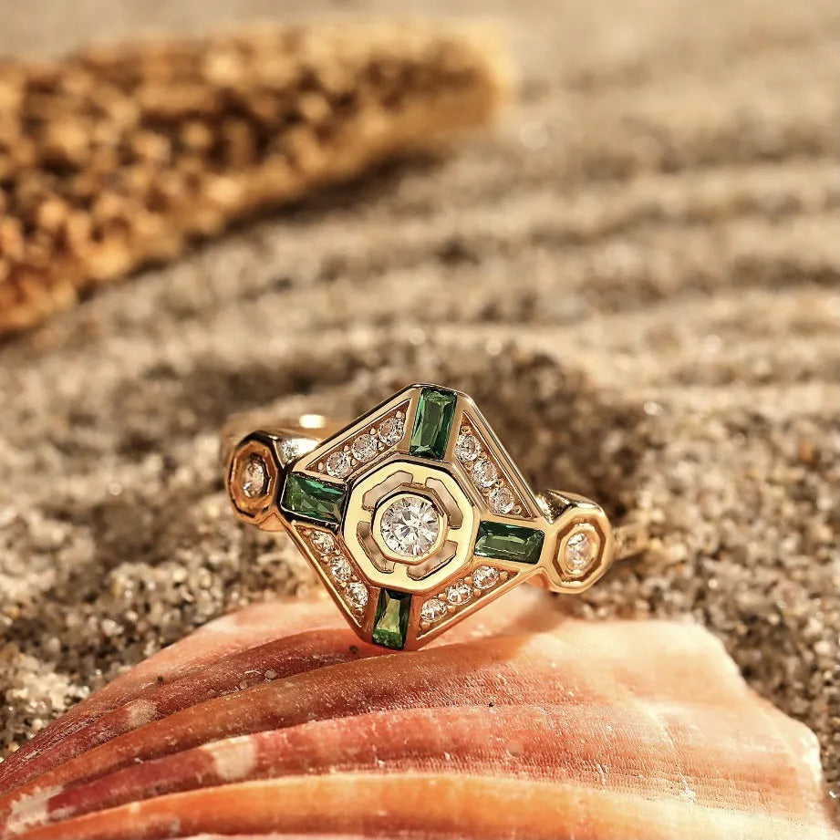 Square emerald green electroplated gemstone ring for women in Ins style.