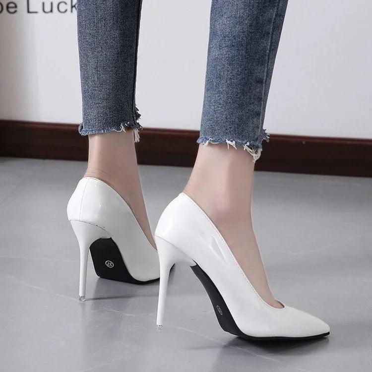 Pointed stiletto low-cut heel pump for plus size women, artificial PU upper, solid colour, rubber outsole