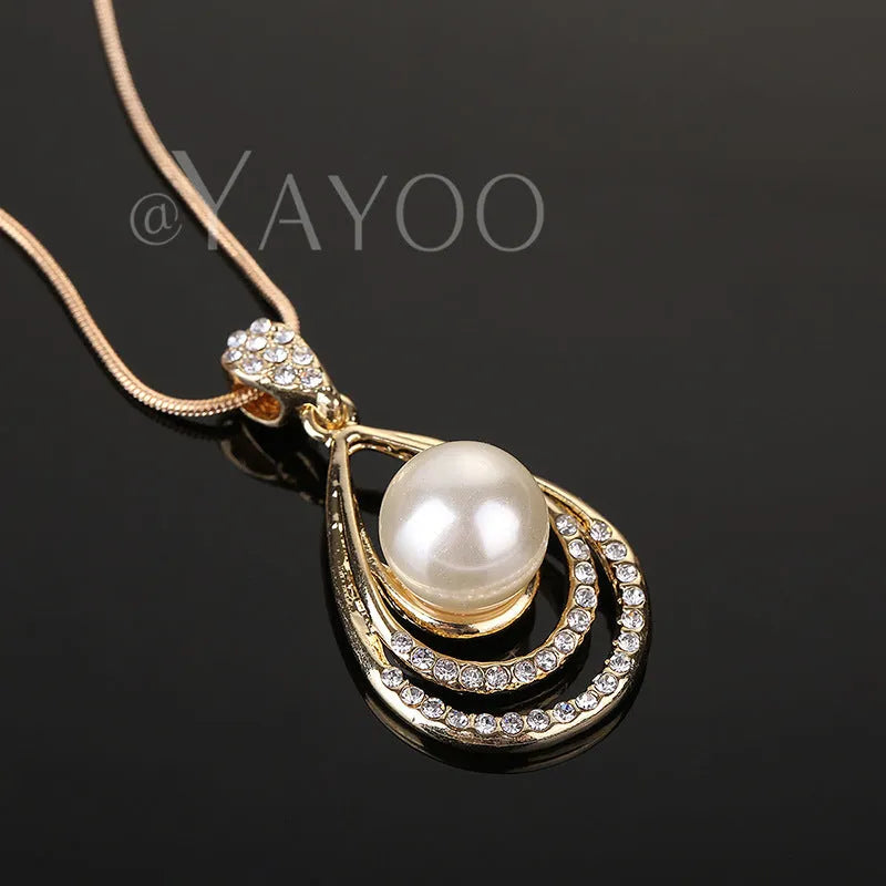 Simulated pearl necklace and earrings set for women in Gold or Silvery with waterdrop design