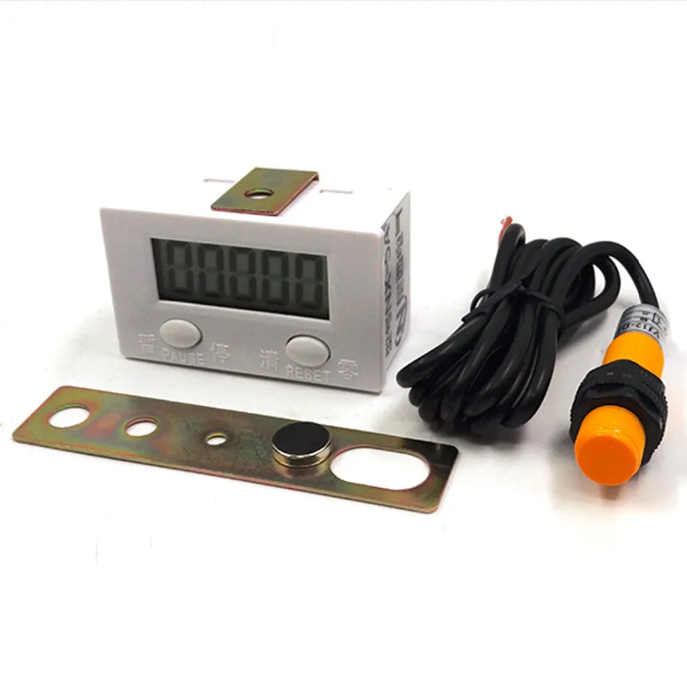 Plastic digital display counter with large LCD screen showing number 0, style TT 5J