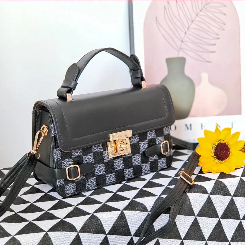 Retro small square pattern crossbody bag in horizontal square shape with ethnic floral and rhombus detailing