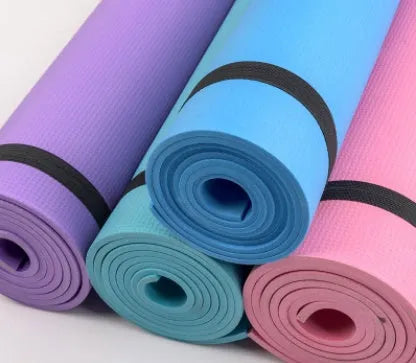 Super soft EVA yoga mat in red colour showing 4mm and 6mm thickness options for fitness exercises