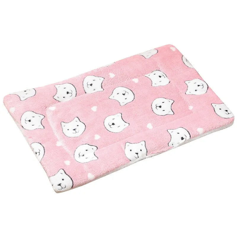 Thickened cloth pet floor mat for dogs and cats in autumn and winter, shown in a blue starry sky pattern
