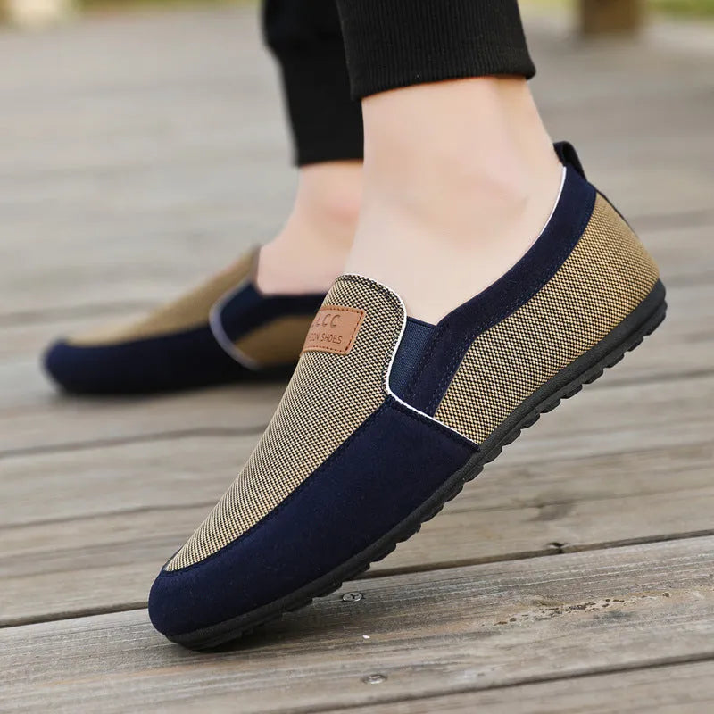 Men's grey and khaki canvas board shoes with round toe and rubber sole
