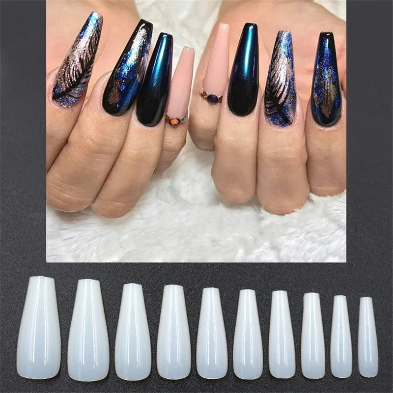 500 transparent natural ballet false nails in ABS material with 10 sizes on a light background