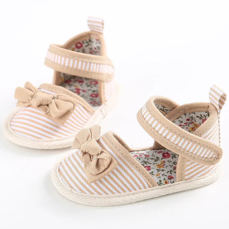 Baby girl cotton cloth soft sole sandals with plaid pattern and car suture design, Velcro fastening, available in yellow red blue black