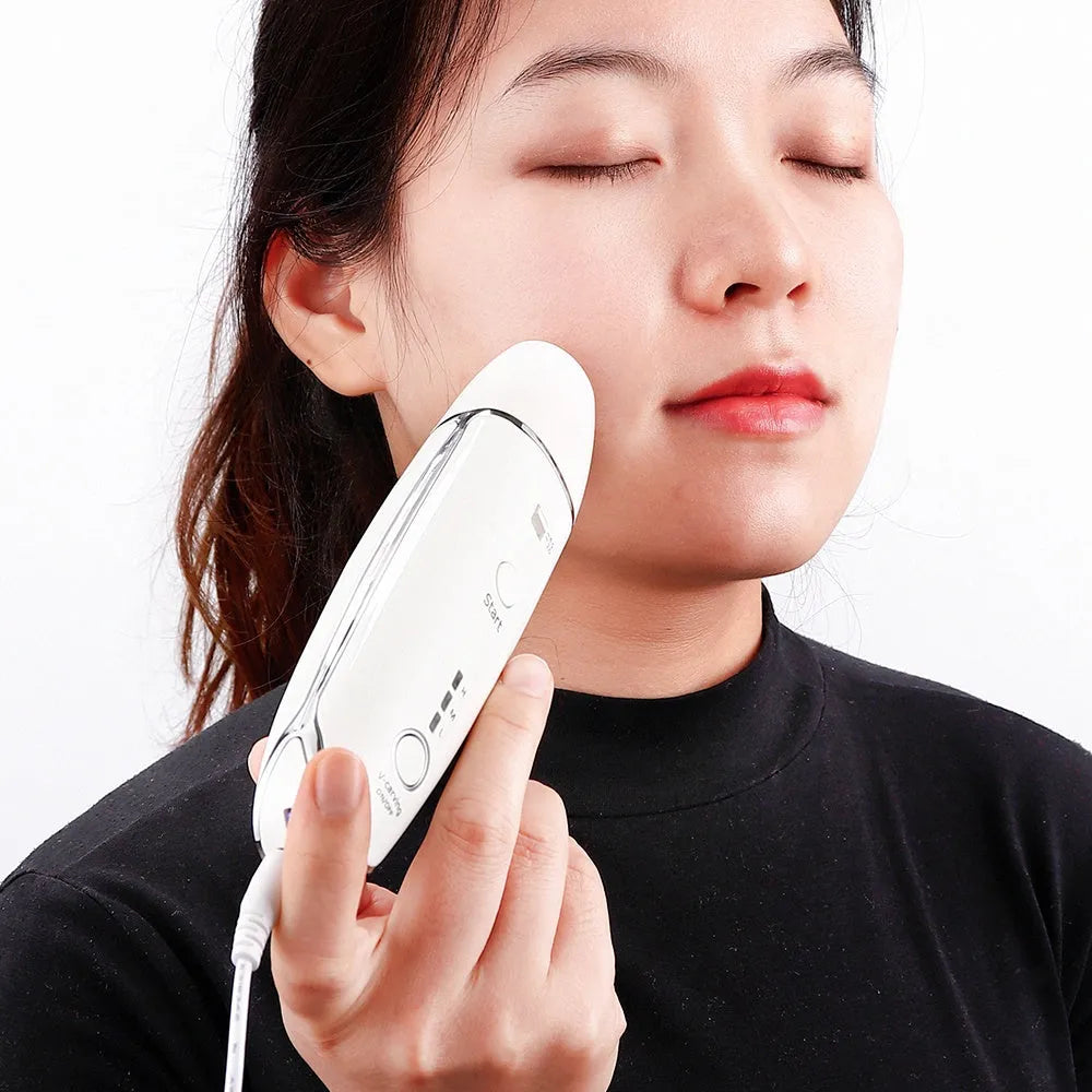 Wrinkle removal V-shape beauty device with RF HIFU, 20W, 17x4cm, ABS, includes syringe and adapter.