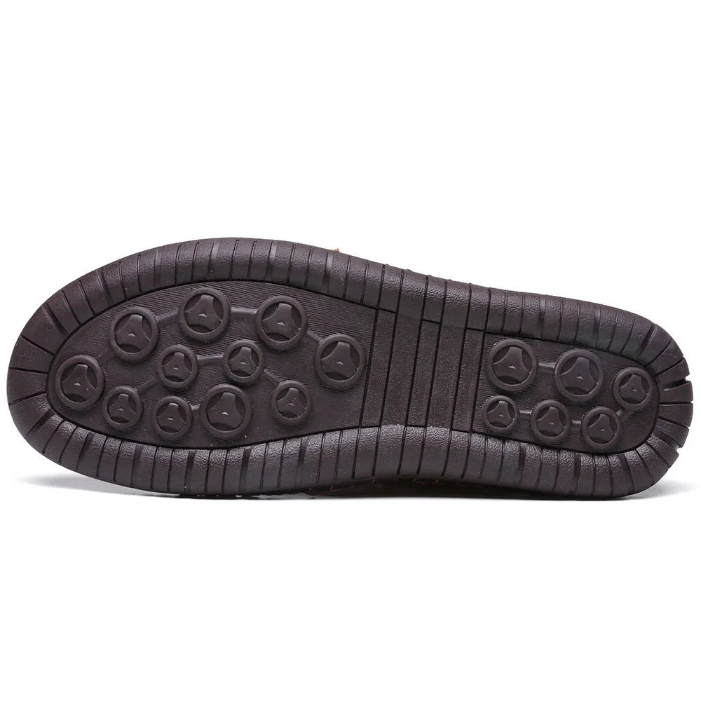 Men's leather casual boots in multiple colours with round toe and rubber soles