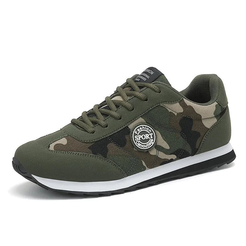 Camouflage pattern sports running shoes with suede upper and breathable mesh lining