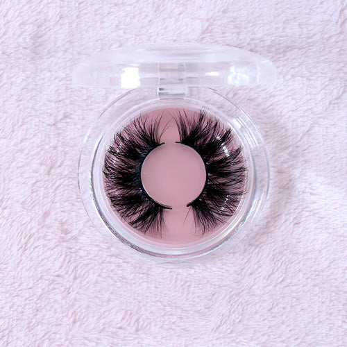 25MM3D mink false eyelashes in 25mm length on a white background showing soft 3D volume