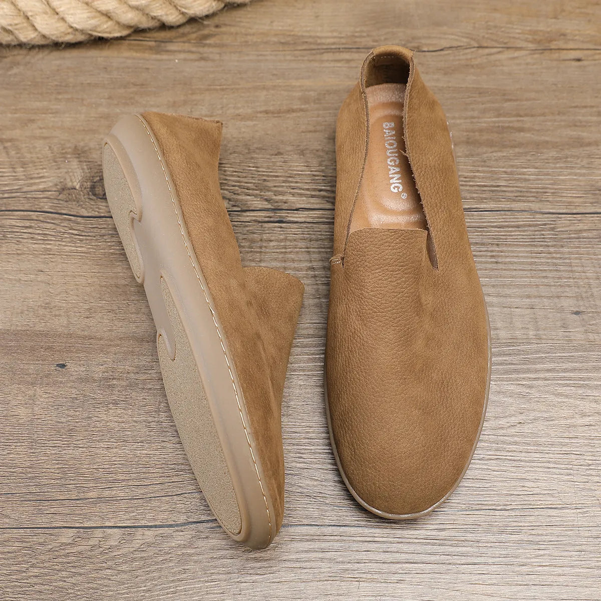 Handmade men's shoes in khaki with wedge heel and rubber sole
