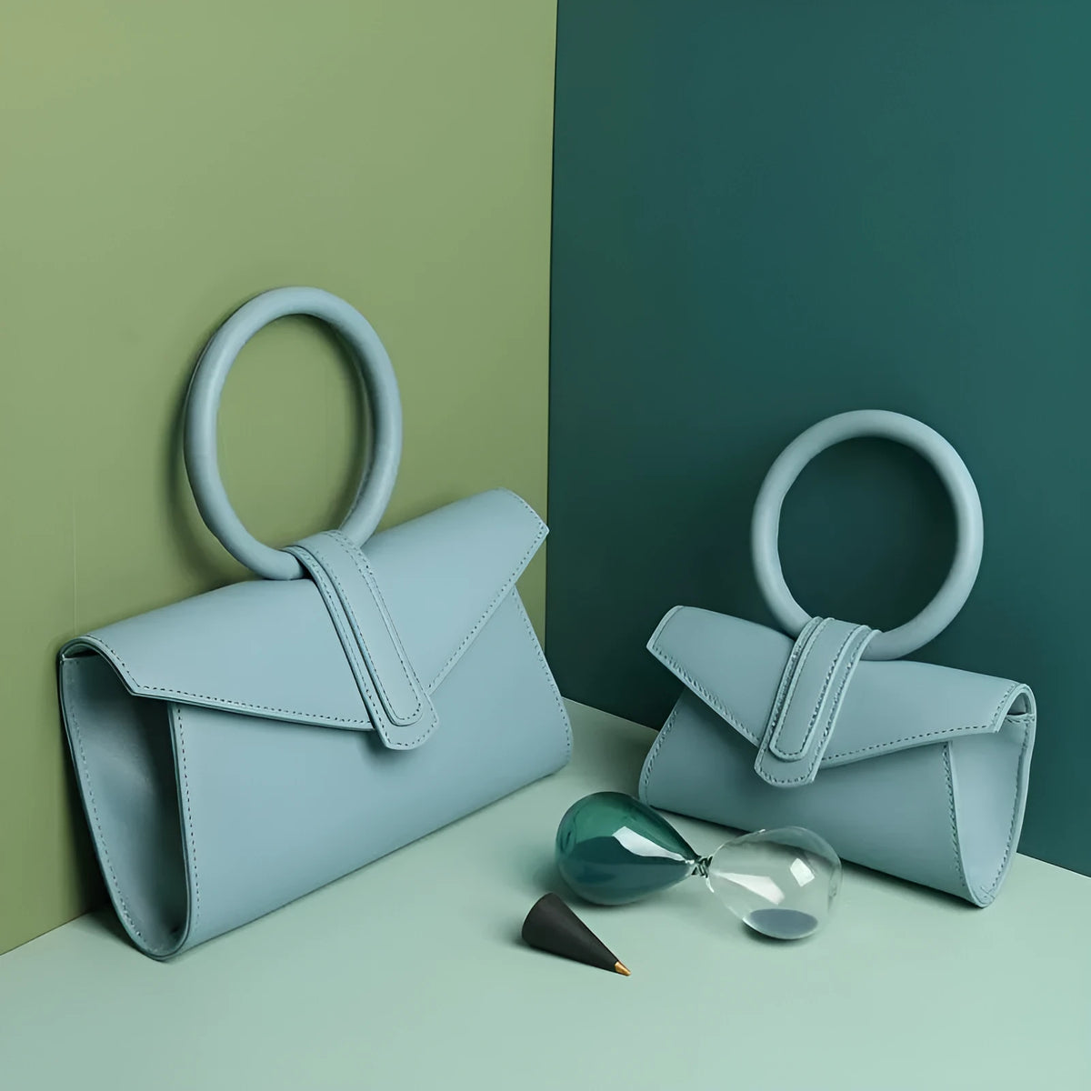 Women's one shoulder diagonal small pocket bag in two-layer cowhide with polyester lining, candy colour envelope shape