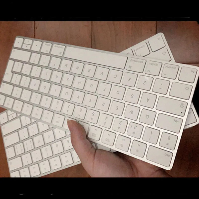 White Apple Bluetooth wireless keyboard with ultra-thin metal case