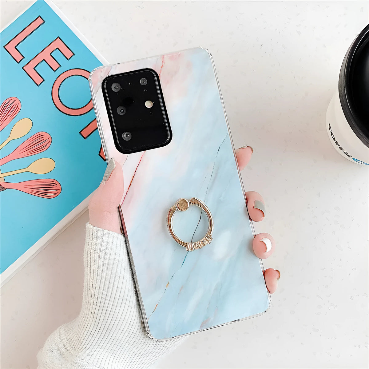 Marble phone case for Samsung S10 in white with gold geometric lines