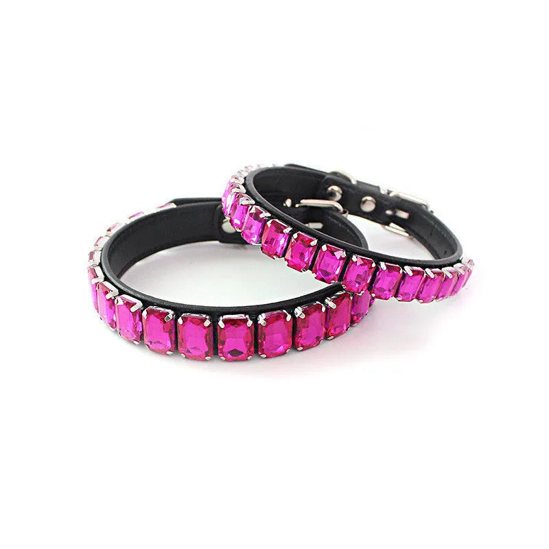 PU pet collar in multiple colours and sizes from XS to XL for dogs and cats.