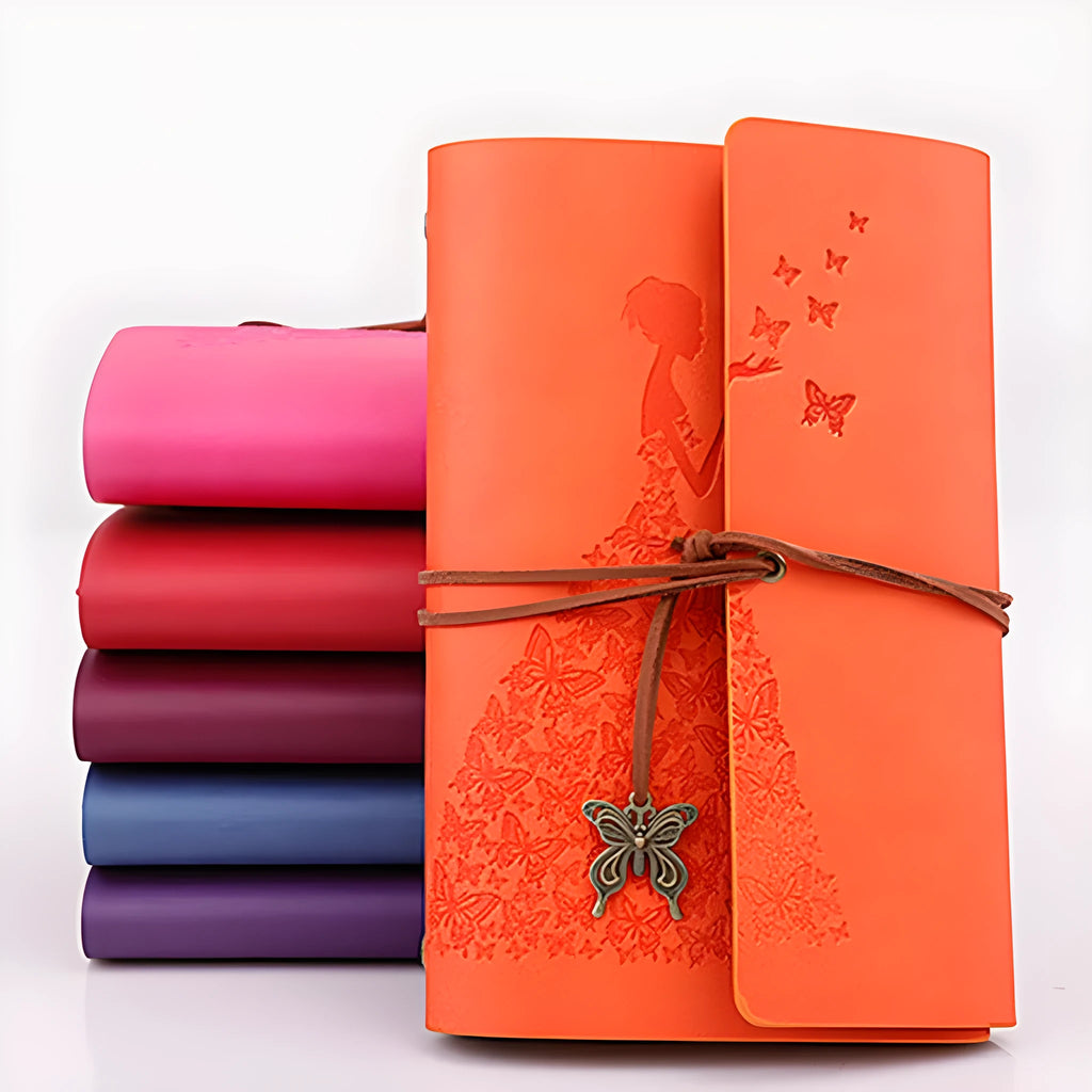 Loose leaf diary book with kraft paper pages, 8 x 12.5 cm, available in six cover colours and two sizes