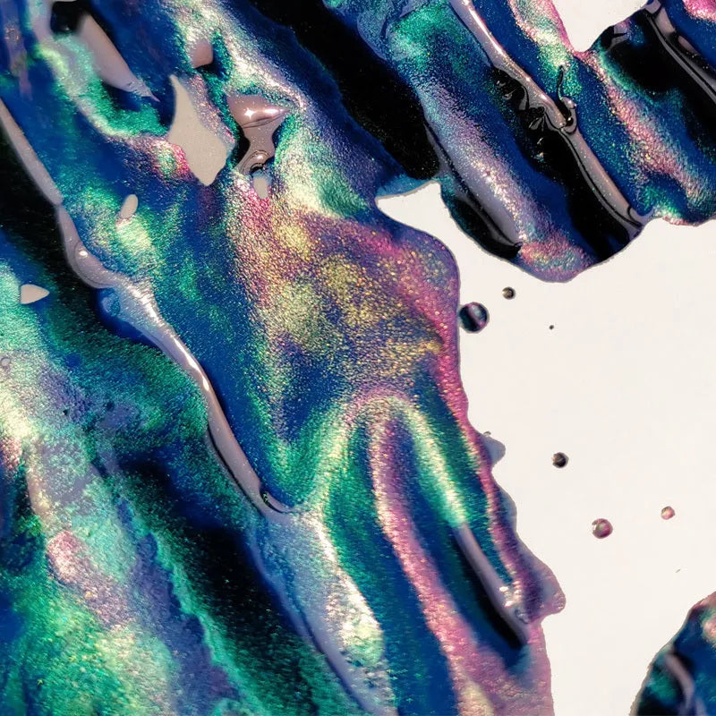 Sheen gradient fountain pen ink with metallic gold powder particles in red tide colour