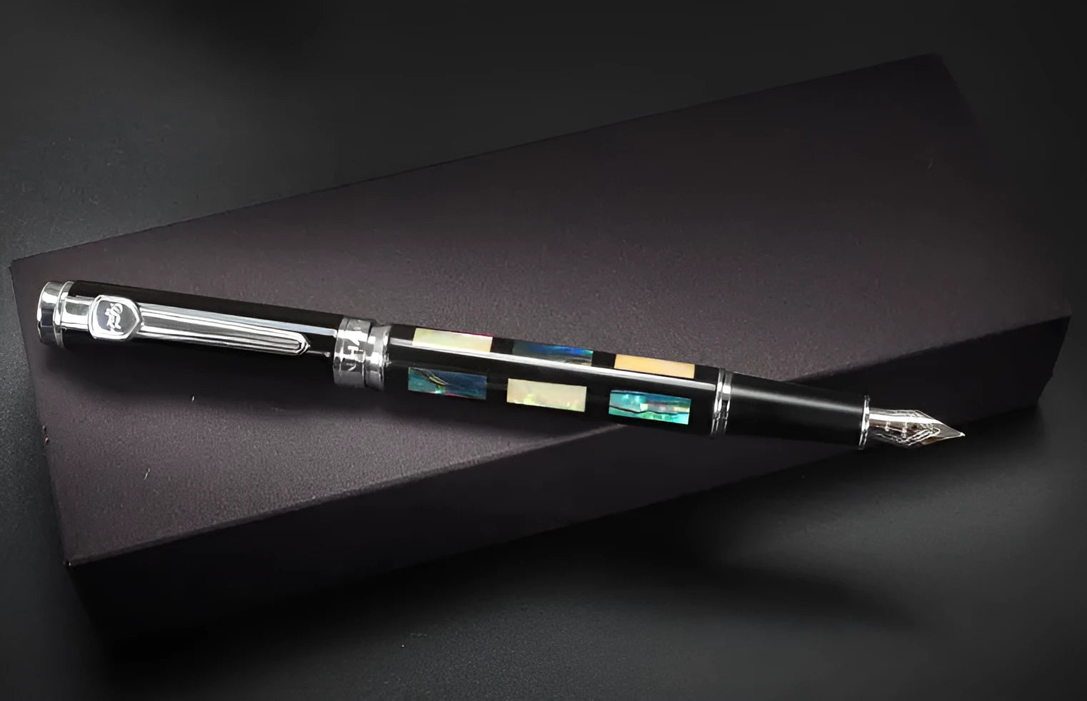 Ceramic colour lacquer pen with metal shell and three nib sizes including 1.5mm art pen