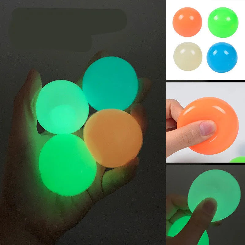 Luminous ceiling ball 4.5cm TPR sticky target toy in random colour for children's wall play