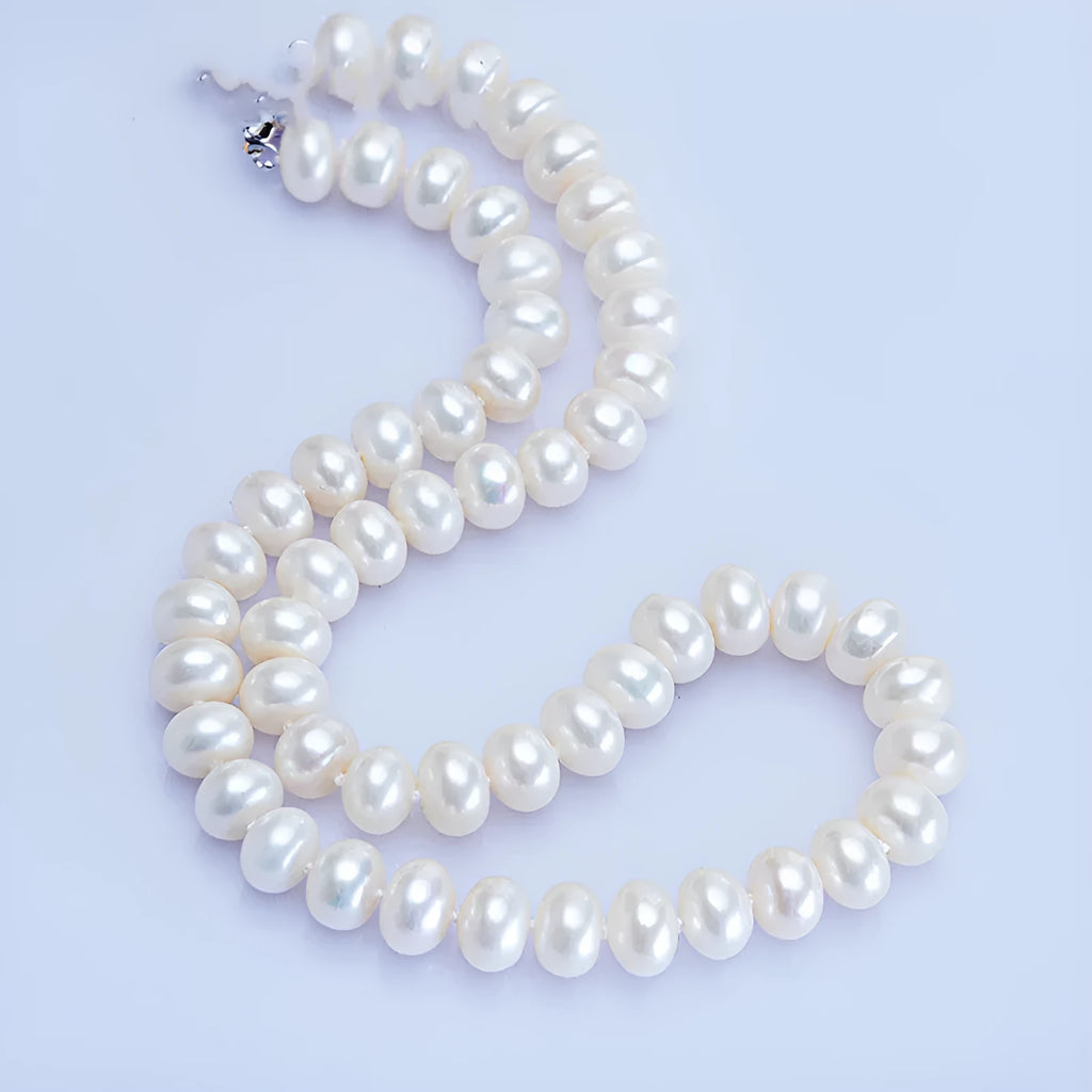 Dailan white freshwater pearl necklace with 10-11mm steamed bread round pearls and simple geometric design