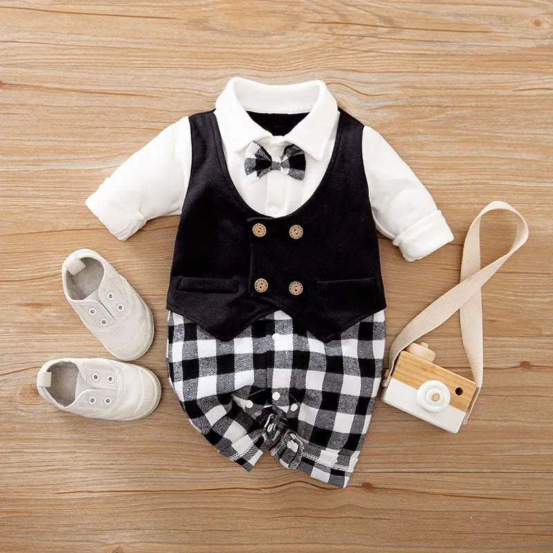 Baby jumpsuit in cotton fabric with long sleeves for spring and autumn seasons in multiple colour and style options