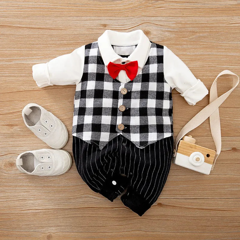 Baby jumpsuit in cotton fabric with long sleeves for spring and autumn seasons in multiple colour and style options