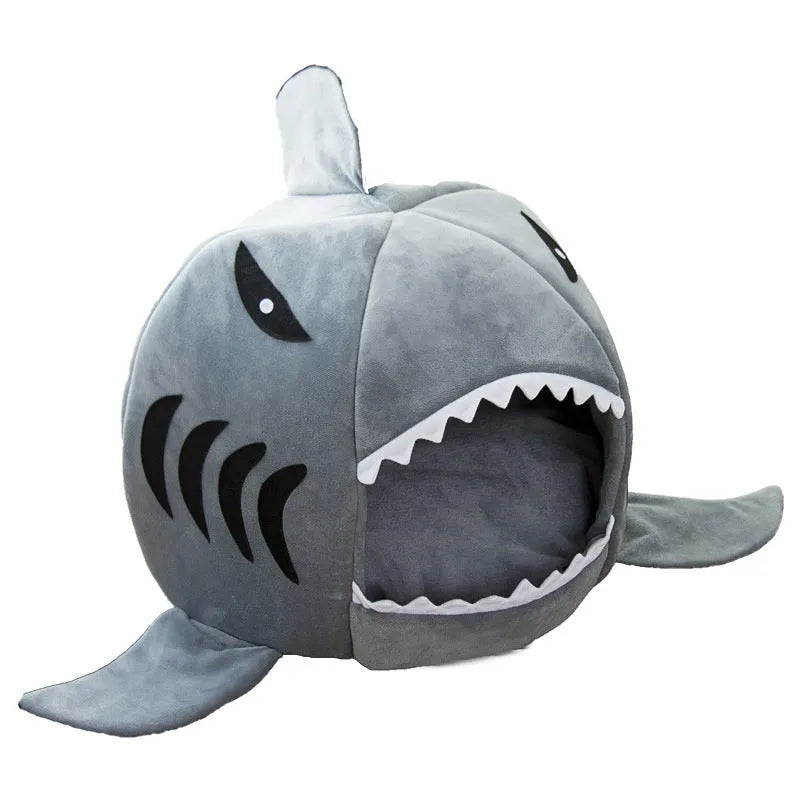 Shark-shaped pet bed for small dogs and cats in crystal velvet fabric