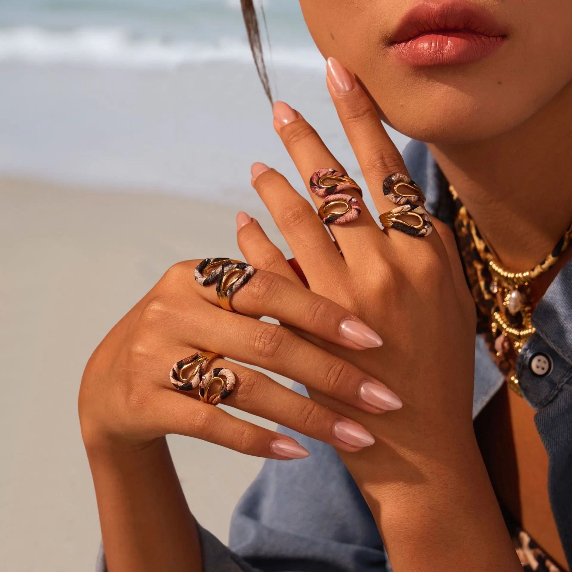 Geometric leopard print open mouth ring in stainless steel with heart and star shapes
