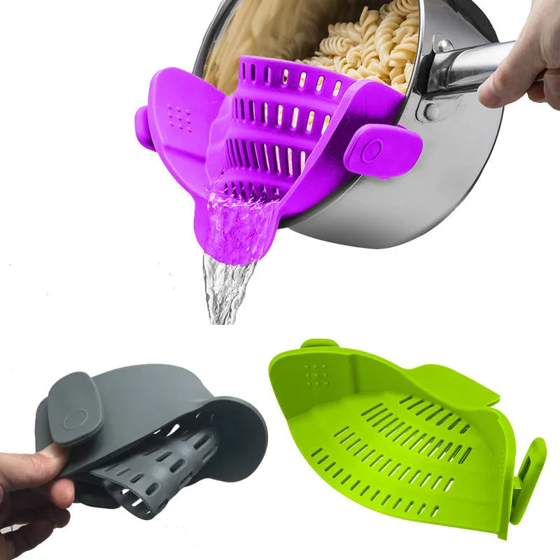 Silicone clip-on kitchen strainer with stainless steel mesh in blue colour
