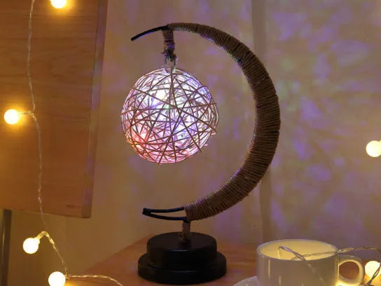 LED modelling night light in warm white with 10 LED beads, dimmable battery operation, 280x140x130mm, CE certified