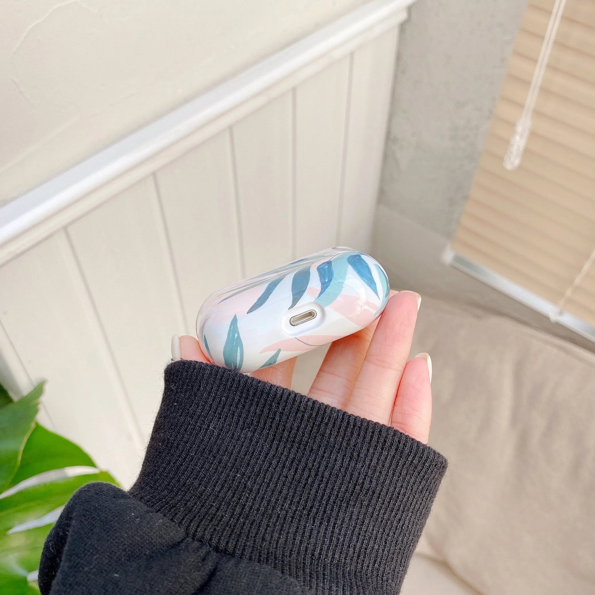 Blue and green banana leaf tropical pattern AirPods protective case for AirPods Pro and AirPods 1st/2nd generation models