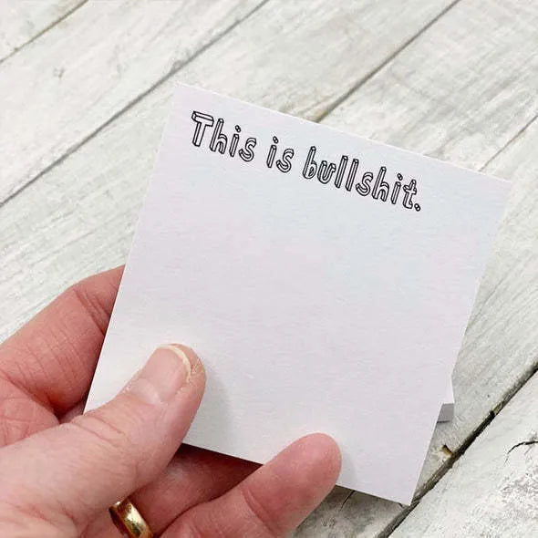 Small square sticky notes measuring 7.5cm with printed English phrases and adhesive back.