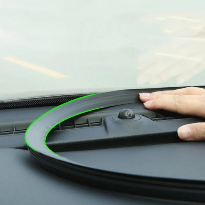 Silicone dashboard soundproof seal strip for Outlander with integrated card slots, 1.6 metres long.