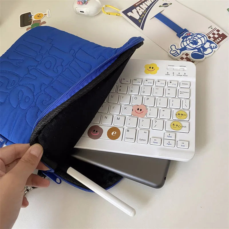 Embroidered silk laptop tablet liner bag in black, ultra-light shockproof design for 15-15.6 inch devices