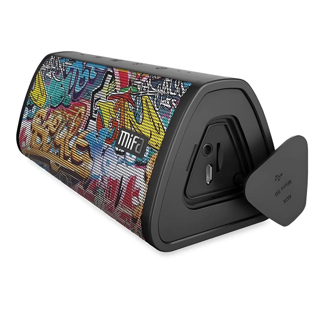 Waterproof outdoor Bluetooth speaker in black, compact size 152x66x64mm, with plastic shell and built-in subwoofer