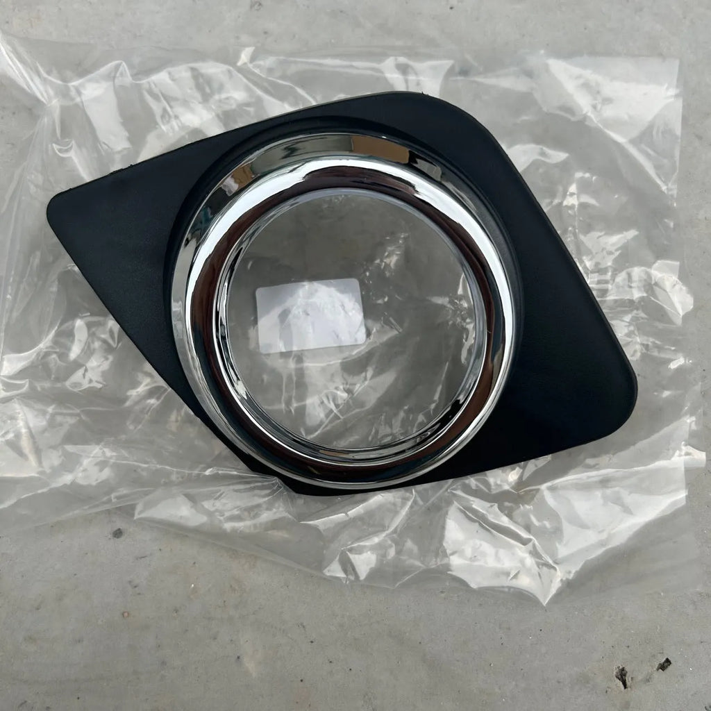 Black Toyota RAV4 front bumper anti-fog cover for small light decoration frame