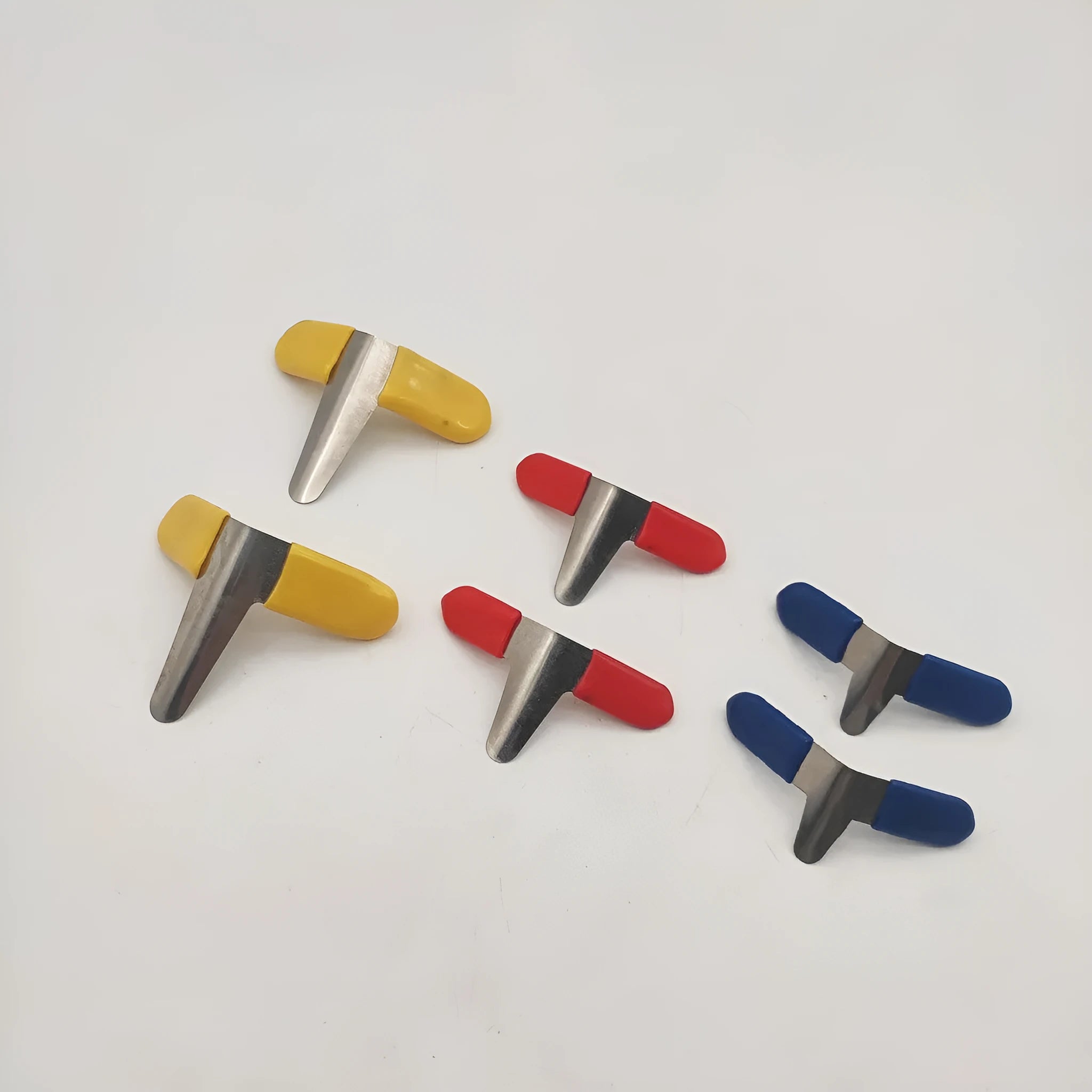 Stainless steel clip lock hardware in three sizes, 6-piece pack for household repair