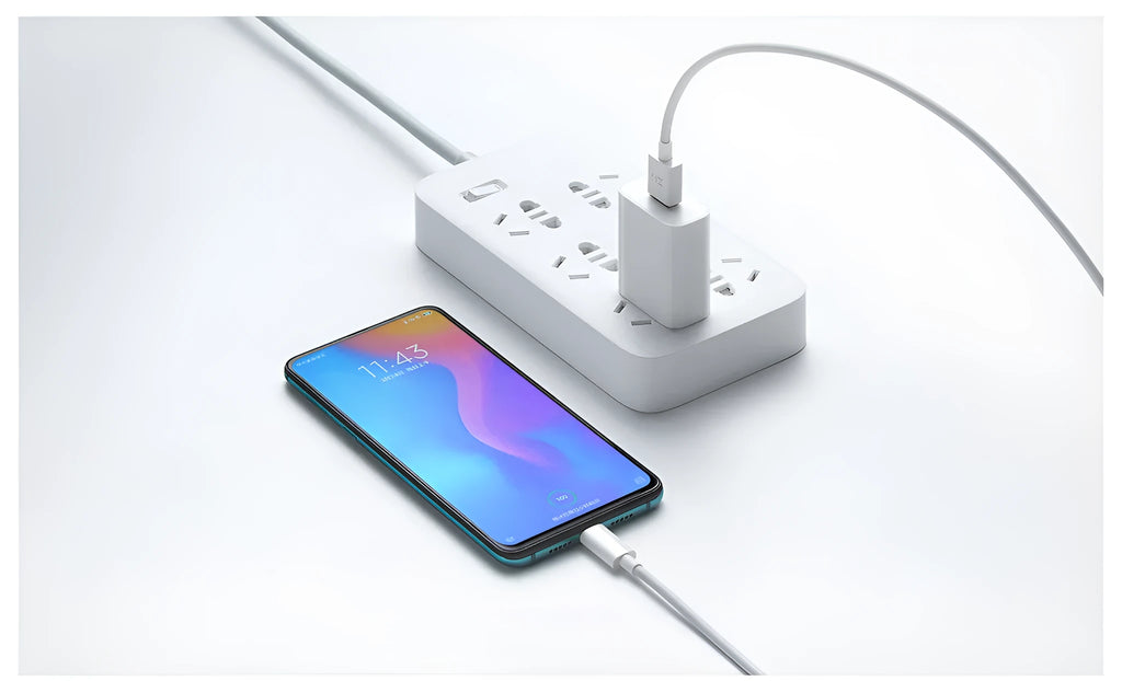 Xiaomi Mi USB Fast Charger MDY-08-EH white front view